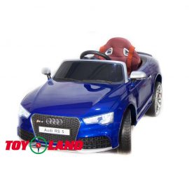Автомобиль Audi Rs5 